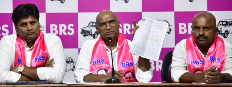 ప్రభుత్వ కాంట్రాక్టుల్లో ఎస్సీ, ఎస్టీలకు వాటా కల్పించాలి